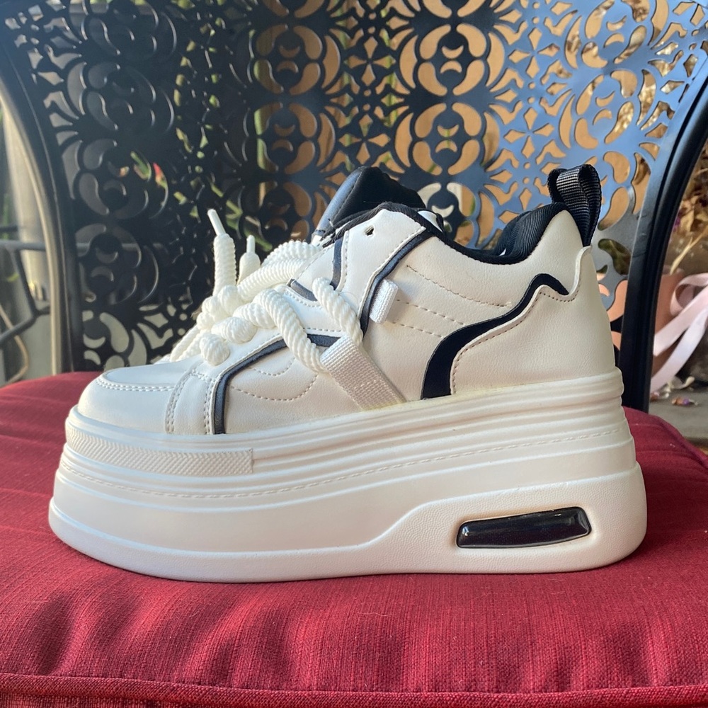 Trendy White and Black Platform Sneakers